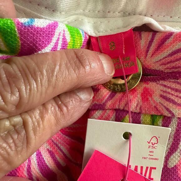 NWT Lilly Pulitzer Buttercup Knit Short in Moms the Word - Picture 4 of 5